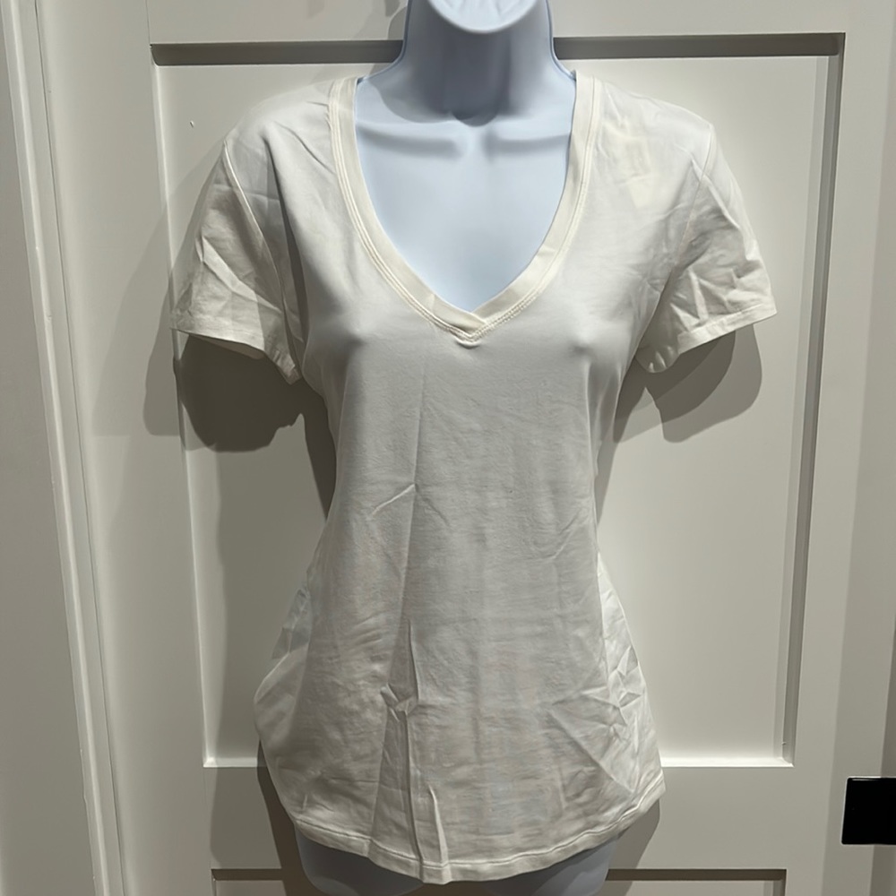 Banana Republic white tee shirt